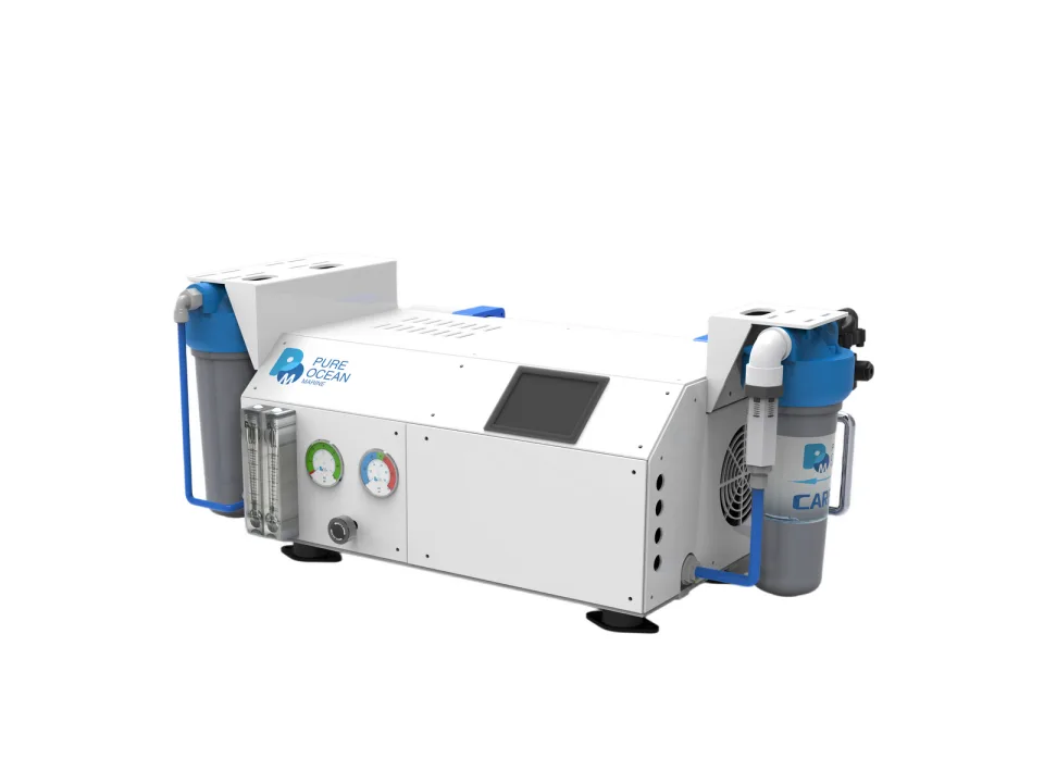 PureOcean Marine Ultra105S – integrierter Wassermacher · AC 220 V / 50 Hz